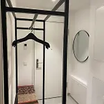 Modern Apartment, Free Parking *
