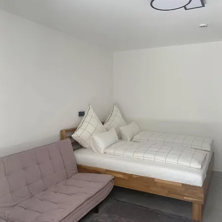 Modern Apartment, Free Parking Apartman *