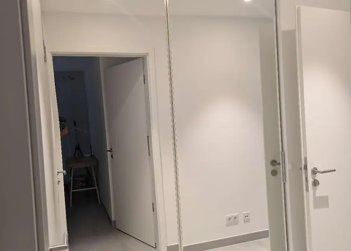 Modern Apartment, Free Parking Apartman *