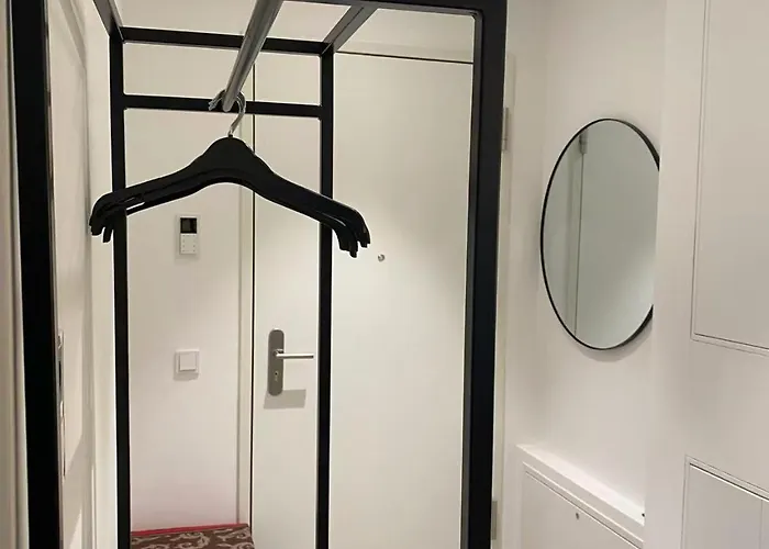 Modern Apartment, Free Parking *