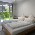 Modern Apartment, Free Parking アパート *