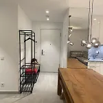 Modern Apartment, Free Parking شقة تيغرنسي