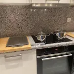 Modern Apartment, Free Parking تيغرنسي