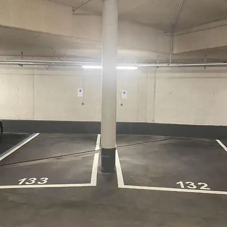 Modern Apartment, Free Parking
